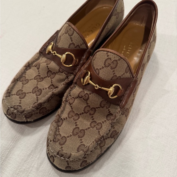 Vintage Gucci Loafers - Picture 4 of 9